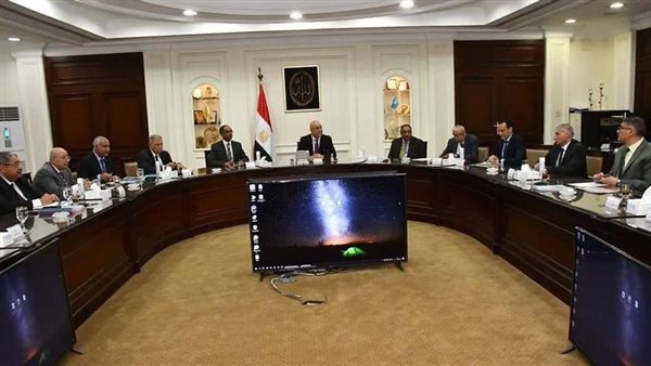 وزير الإسكان 