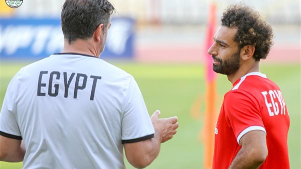 محمد صلاح وفيتوريا