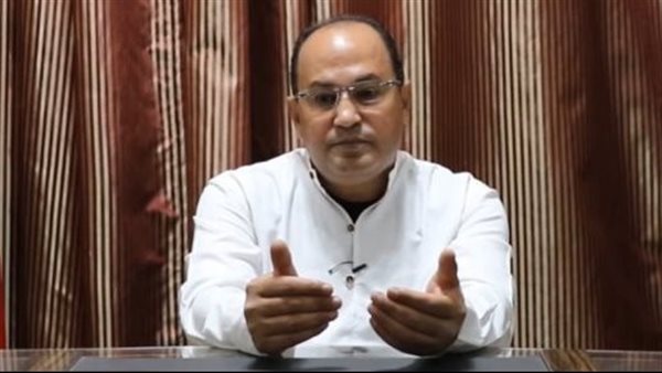  الدكتور أحمد حسين