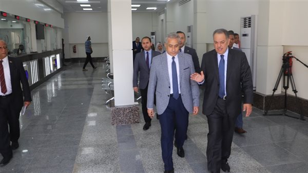 وزير القوى العاملة