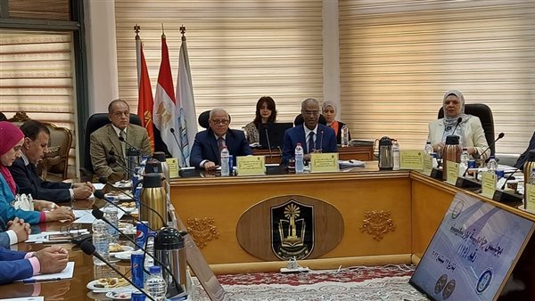 محافظ بورسعيد يشارك