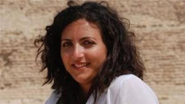  الدكتورة مونيكا