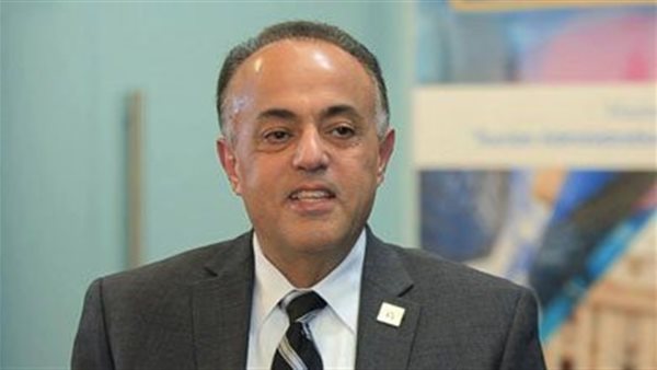  الدكتور صلاح حسن