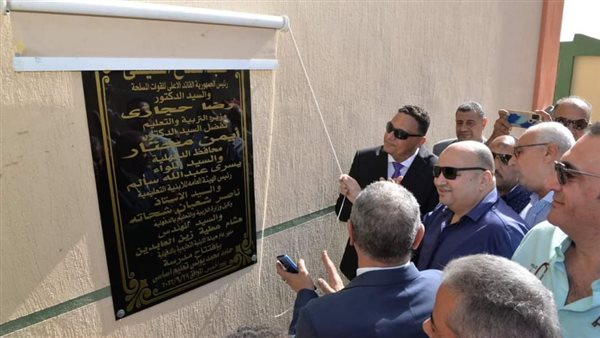 محافظ الدقهلية خلال