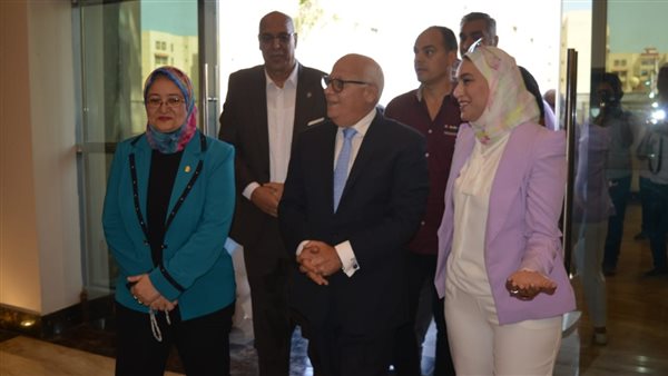 محافظ بورسعيد يفتتح