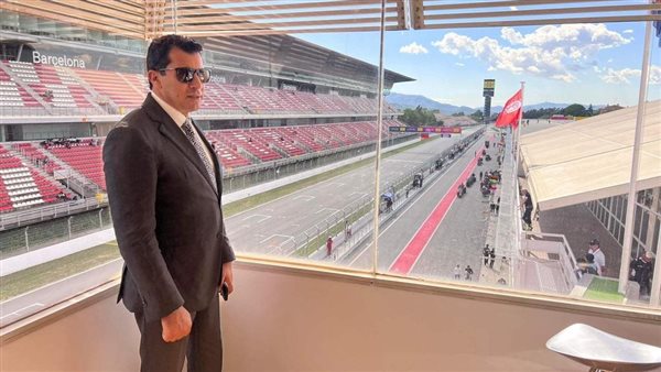 وزير الشباب والرياضه