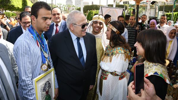 رئيس جامعة القاهرة