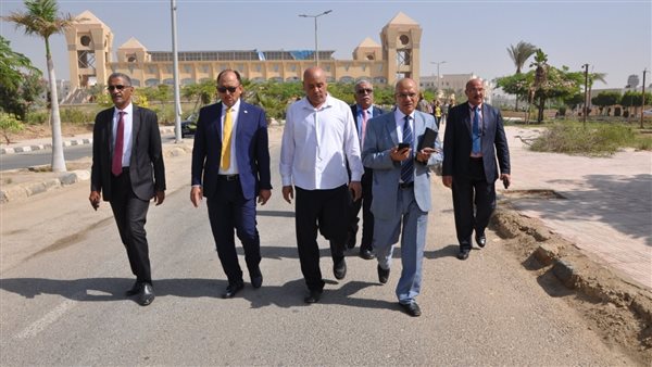 جانب من الزيارة