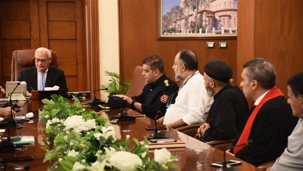 محافظ بورسعيد يستعرض