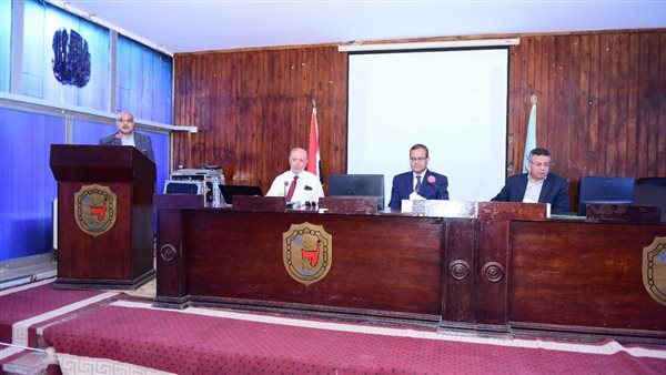 رئيس جامعة سوهاج