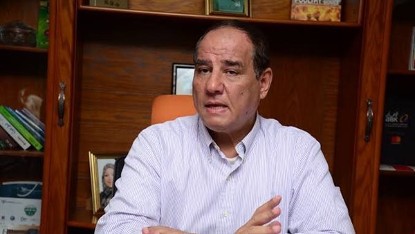  ثروت الزيني