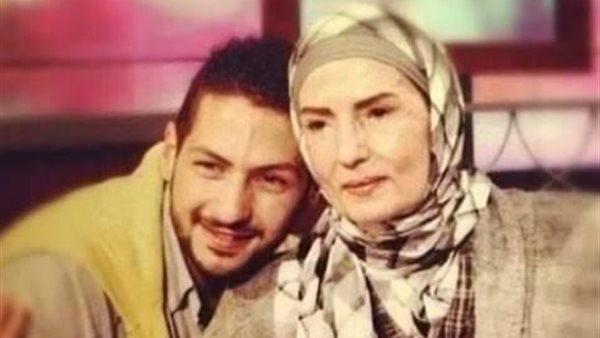 ماجدة عاصم وابنها