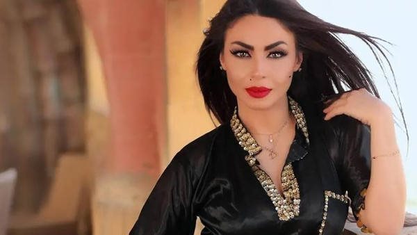 دوللي شاهين