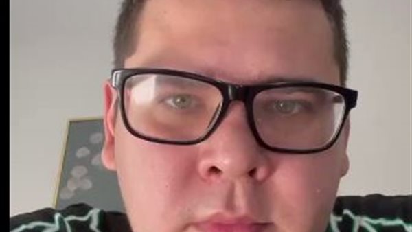 مغنى الراب الروسي