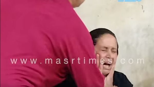 والدة المتهم 