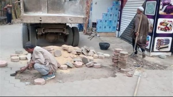 جانب من العمال