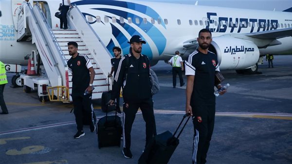 جانب من وصول الفريق