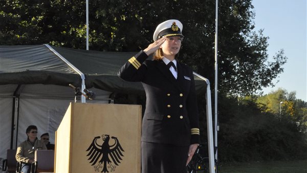 أول امرأة في منصب