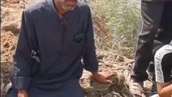 والد الرضيع