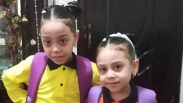 الطفلتين  إيمان وساجدة