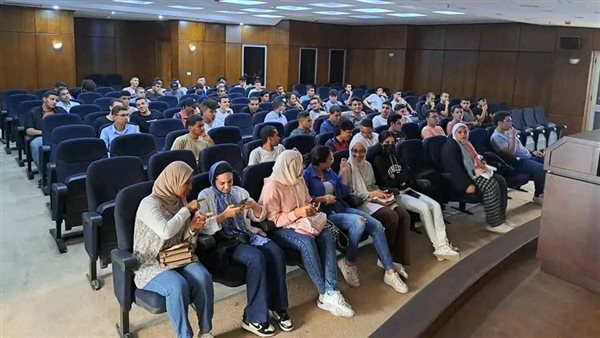 طلاب جامعة حلوان