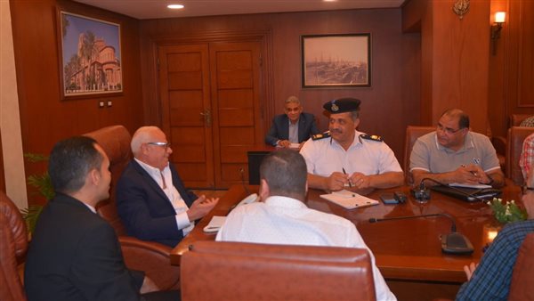 محافظ بورسعيد خلال