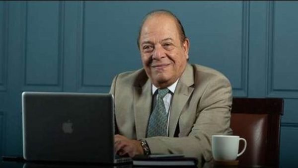 الدكتور سمير عارف