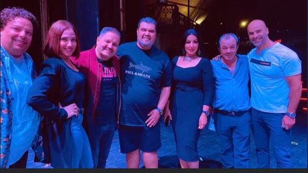 فريق عمل مسرحية كازينو