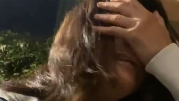 بكاء منى عراقي 