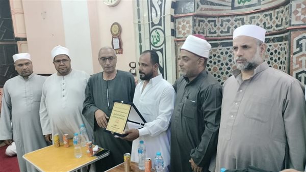 جانب من التكريم