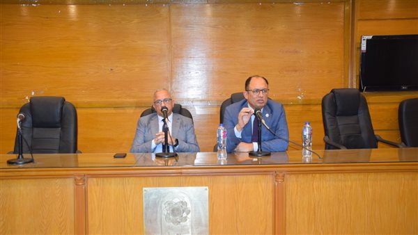 د. السيد قنديل رئيس