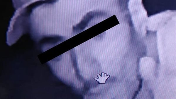 لصان يسرقان 200 ألف