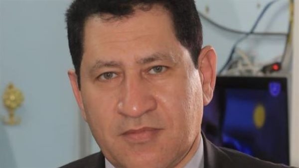 الدكتور عماد أبو