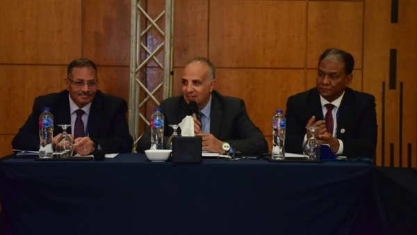 هاني سويلم وزير الري