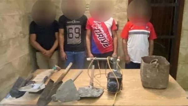 المتهمين والمضبوطات