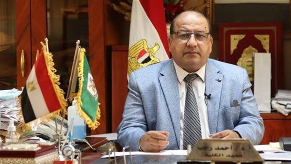 د. أحمد رجب عميد