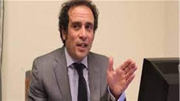  عمرو حمزاوي 