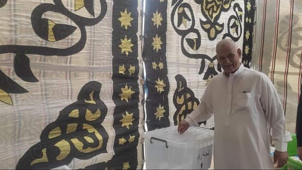 بدء توافد الناخبين