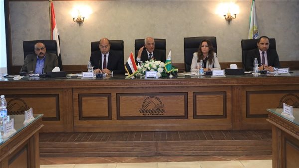 محافظ الجيزة خلال