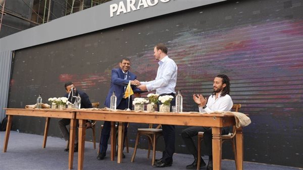 جانب من مراسم التوقيع