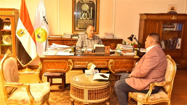 محافظ أسيوط يبحث