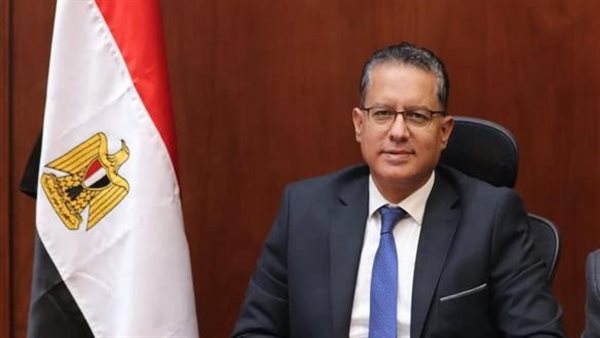  الدكتور ياسر حلمي