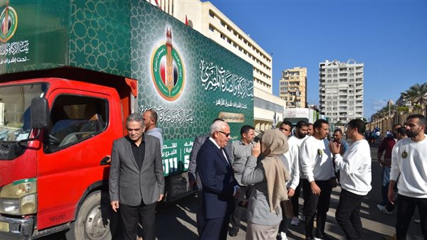 محافظ بورسعيد يستقبل