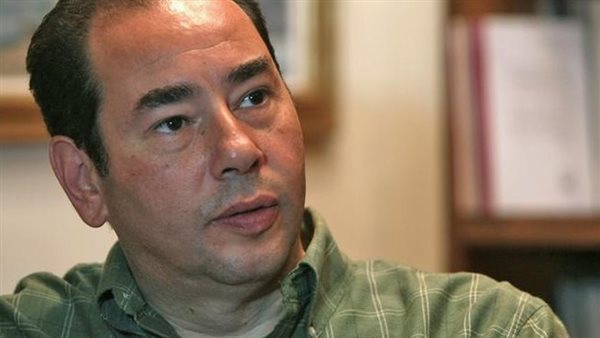 الكاتب خالد الخميسي