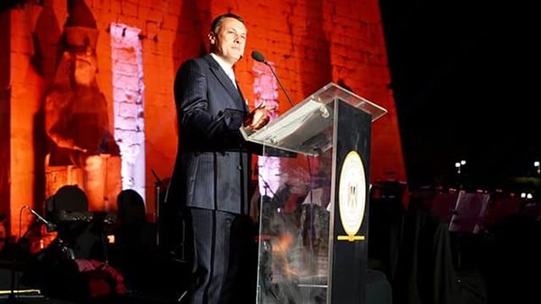 أحمد عيسى وزير السياحة