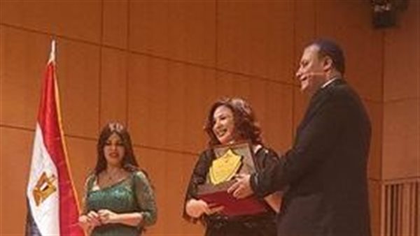 إلهام شاهين 