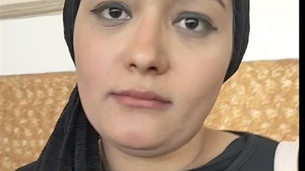 ابنة خالة خلود فتاة