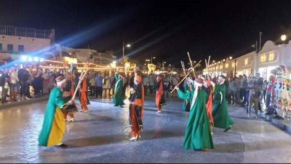 جانب من الاستعراض