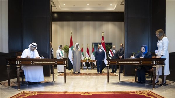 جانب من مراسم التوقيع