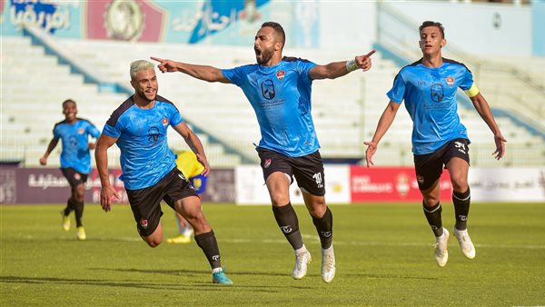 أحمد الشيخ لاعب غزل